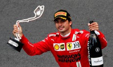 开云体育中国-梅赛德斯翻盘威廉姆斯，塞恩斯惊艳四座的简单介绍