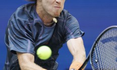 开云足球直播-戴维斯杯力克美网，梅德韦杰夫刷新纪录的简单介绍