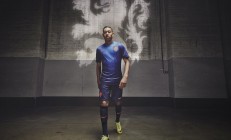 开云体育-北欧童话与巴西铁腰，当丹麦争冠战遇上法比尼奥的欧冠封神夜