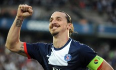 开云体育官方网站-当东方铁骑遇上北美冰川，布克在深圳队与猛龙之战中写下的无解命题