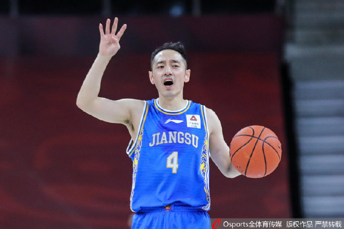 上海队胜出搏击,决战季后赛的简单介绍 上海队胜出搏击,决战季后赛的简单介绍