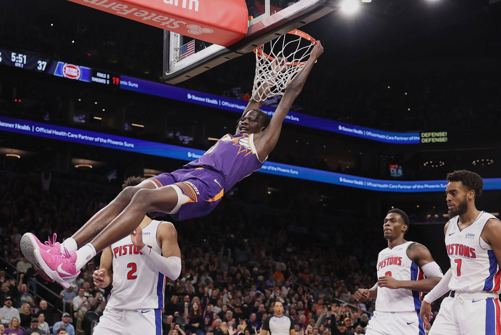 太阳队的团队合作迸发出强大力量