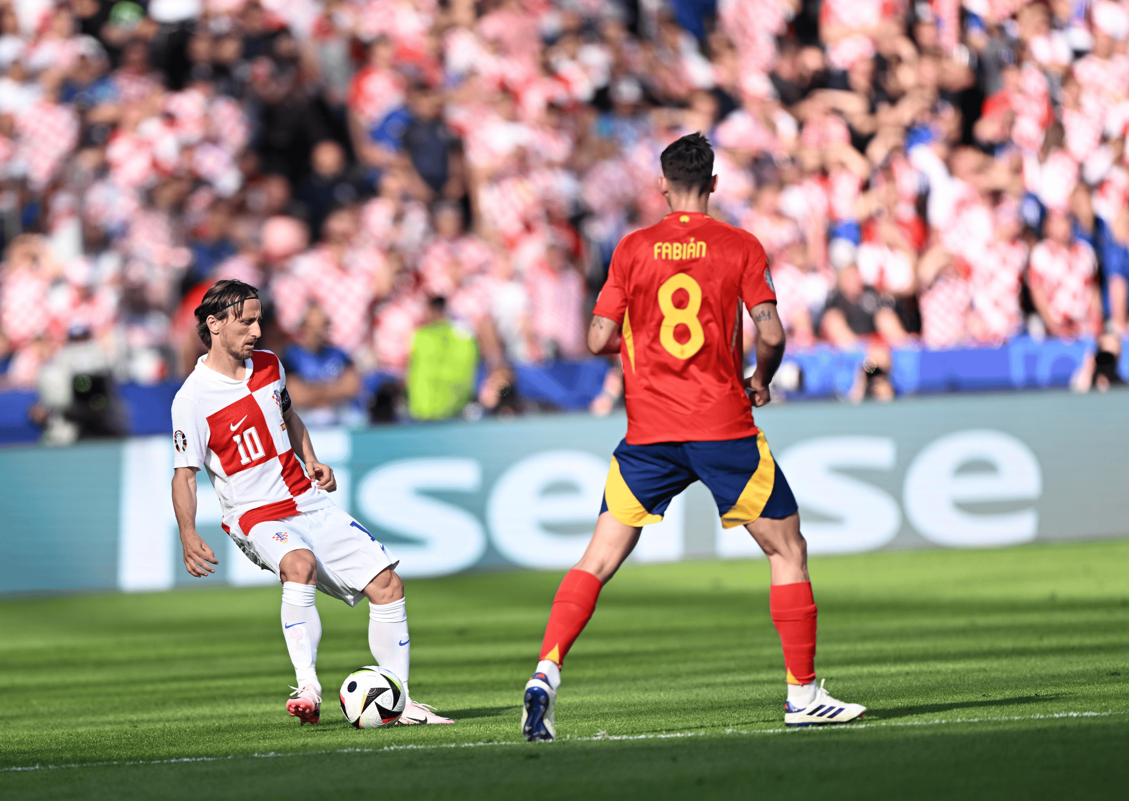 欧洲杯预选赛：克罗地亚险胜德国，晋级形势一片未卜的简单介绍