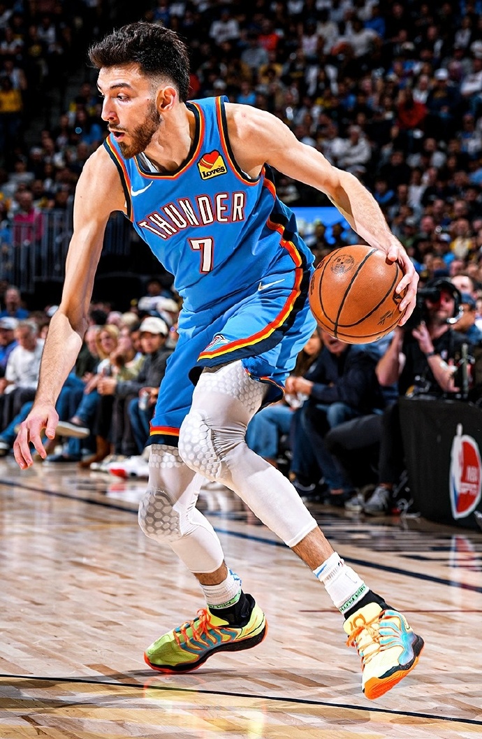 福建队绝杀掘金，德罗赞统治全场的简单介绍