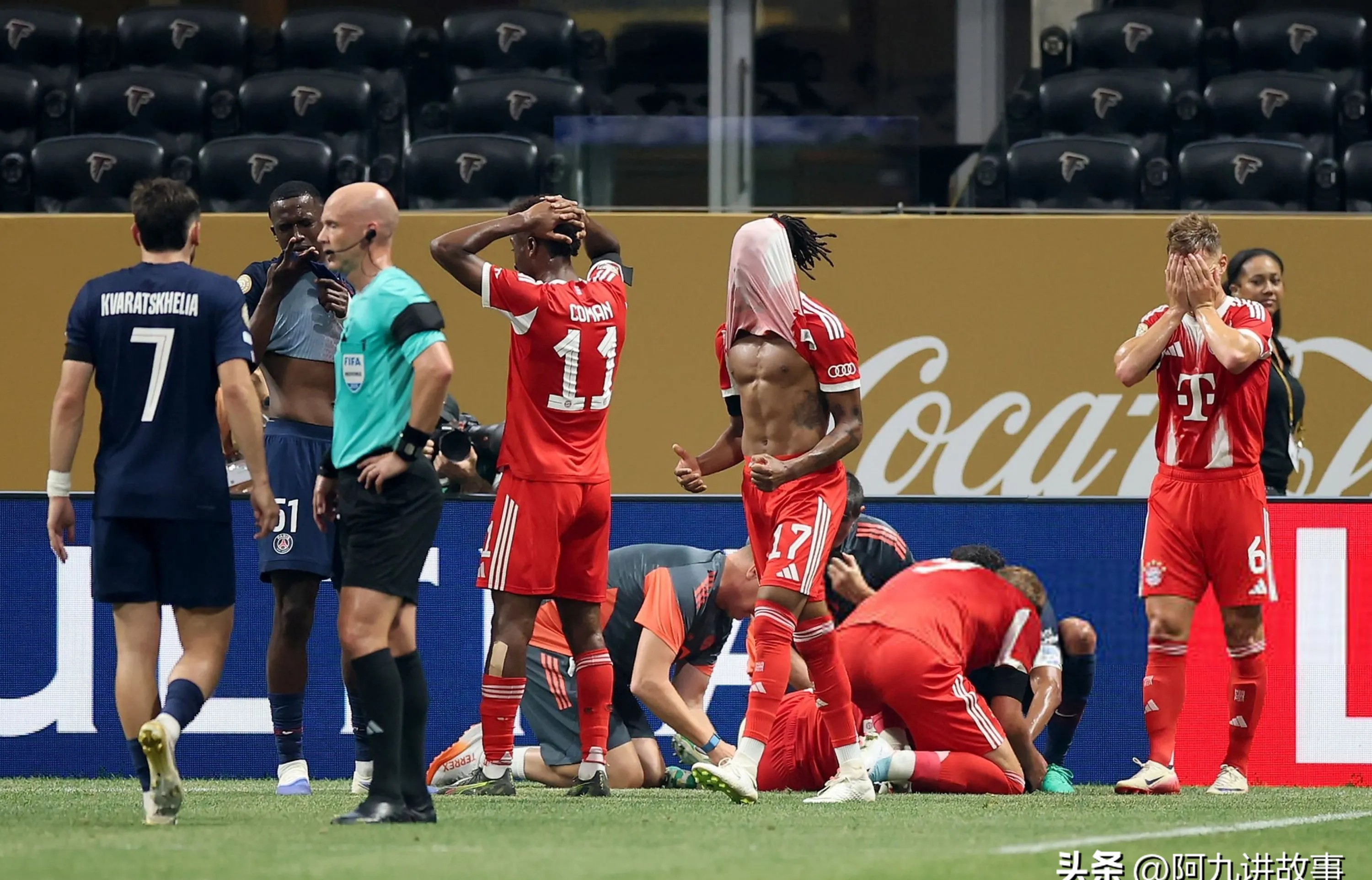 关于巴萨横扫拜仁，本泽马点燃赛场的信息