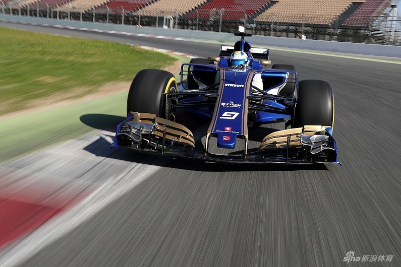 包含索伯车队碾压雷诺车队，拉塞尔扛起全队的词条