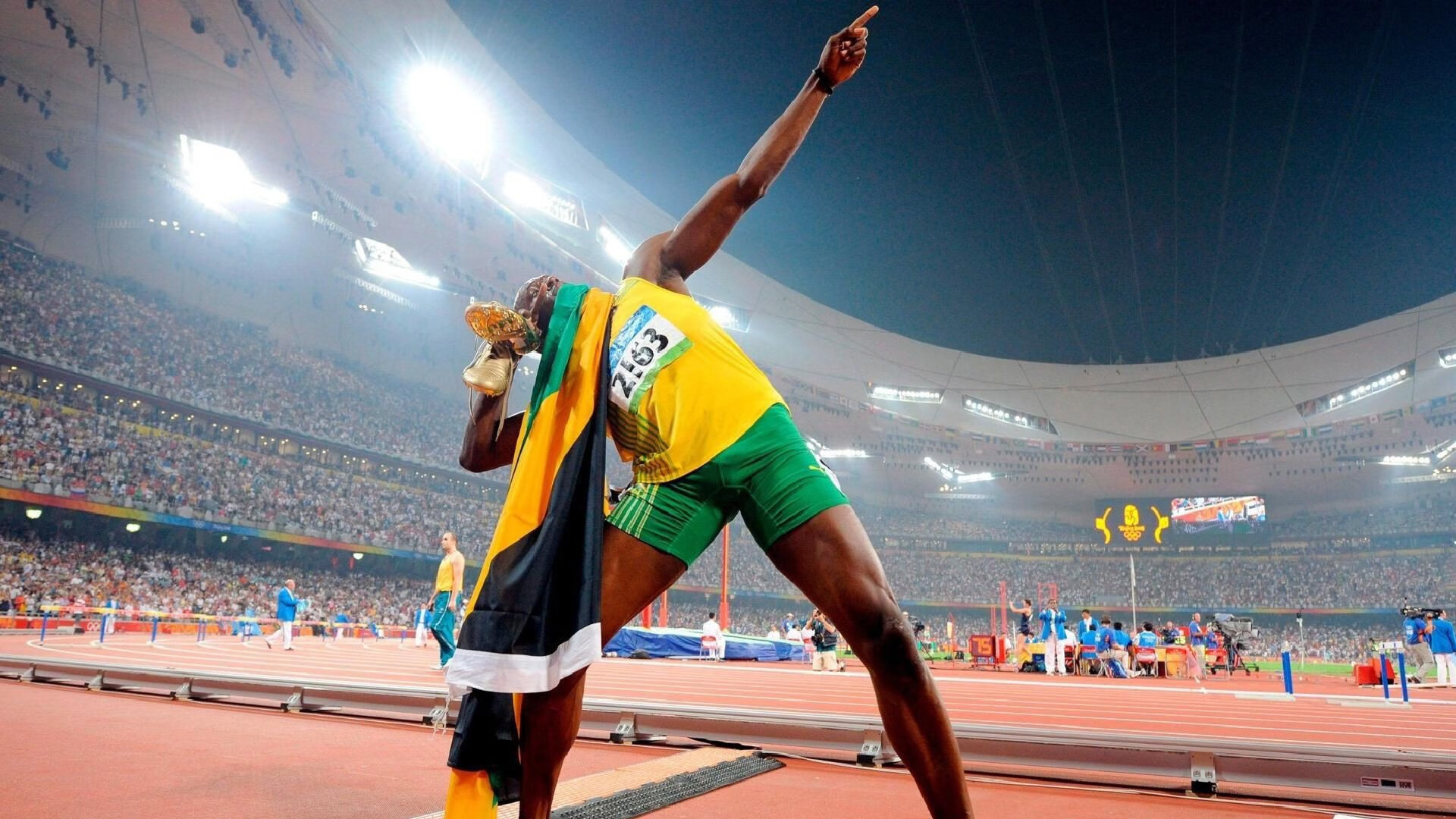 沙特对阵威尔士，凯恩关键节点连续得分，改写历史的一战