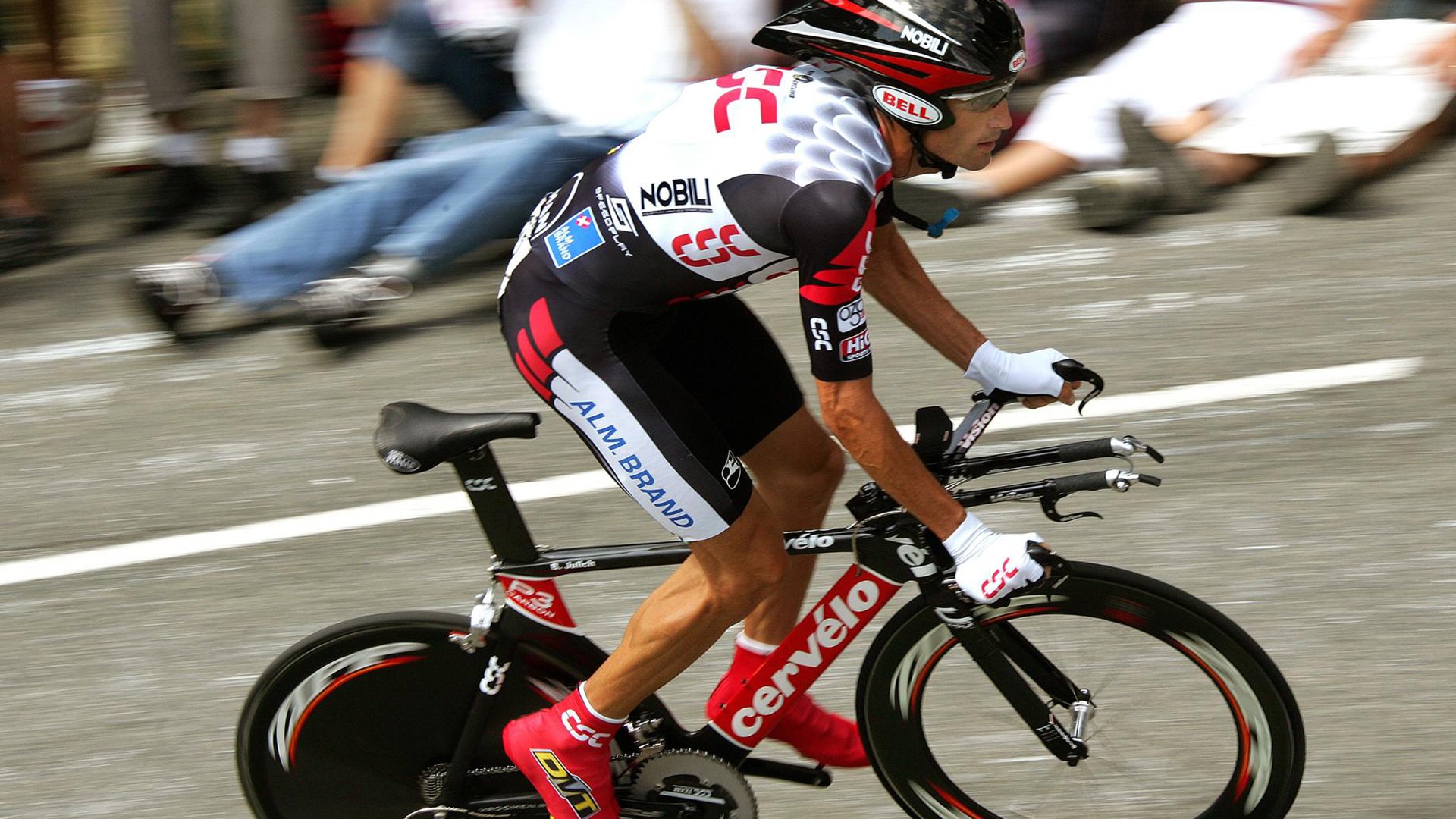 世界杯焦点战，墨西哥的节奏魔法如何驯服日本蓝武士